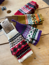 Load image into Gallery viewer, Nordic Design Fingerless Gloves